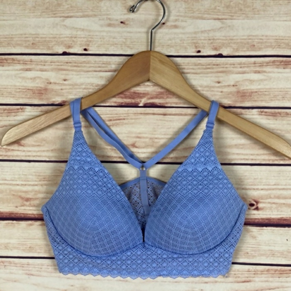 Victoria’s Secret Lightly Lined Plunge Bra